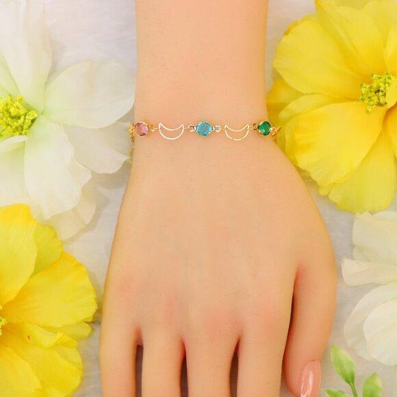 Minimalist Bracelet, Sleek & Modern Design, Women’s Fashion, YC110481-B - Picture 2 of 10